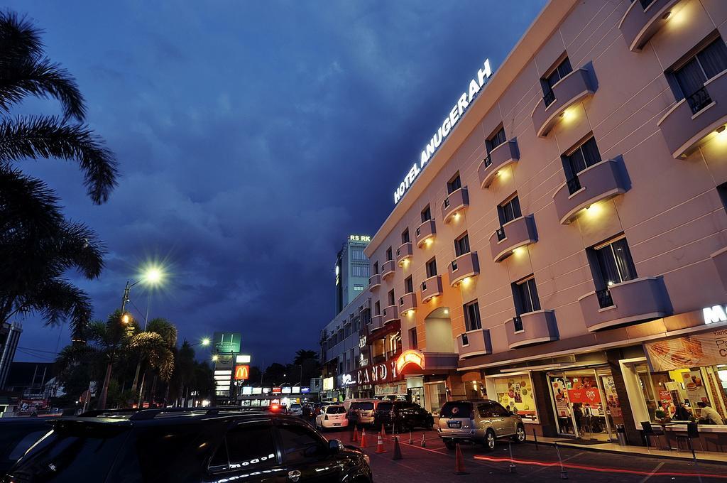 Hotel Anugerah Palimbão Exterior foto
